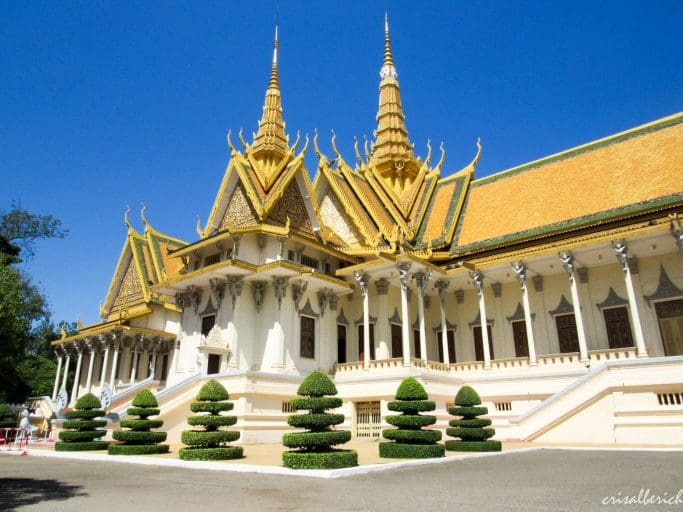 que hacer en phnom penh palacio real