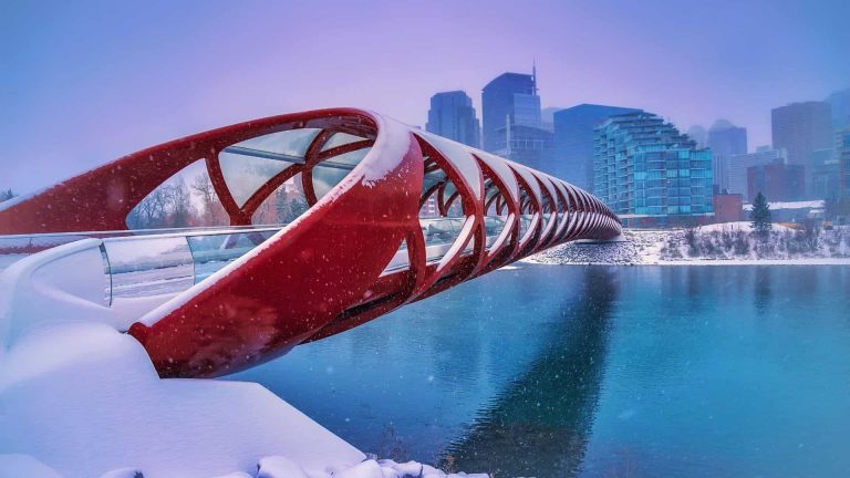 seguro de viaje working holiday visa canada